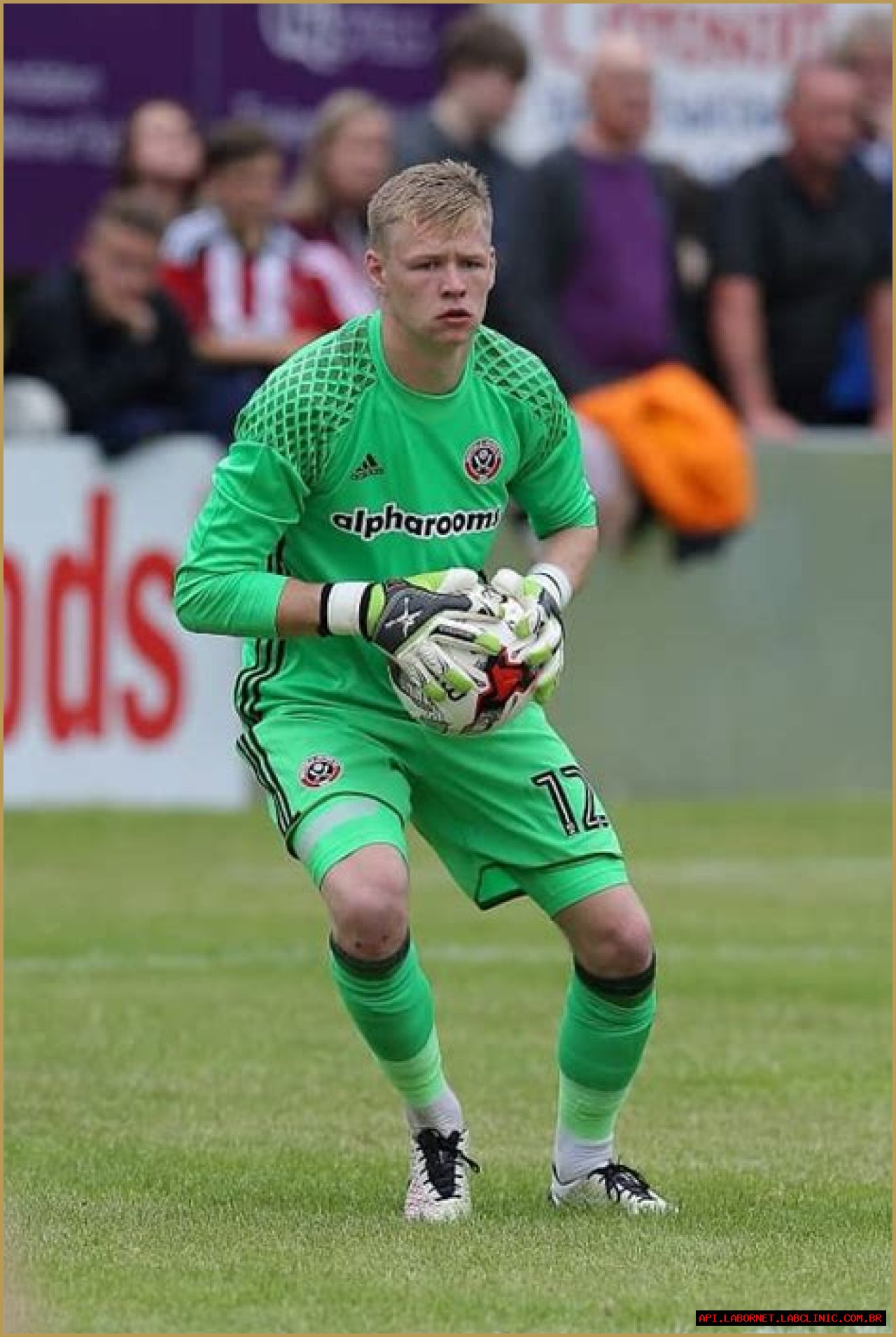 Aaron Ramsdale Bio, age, nationality, height, family, career goals, club, salary, net