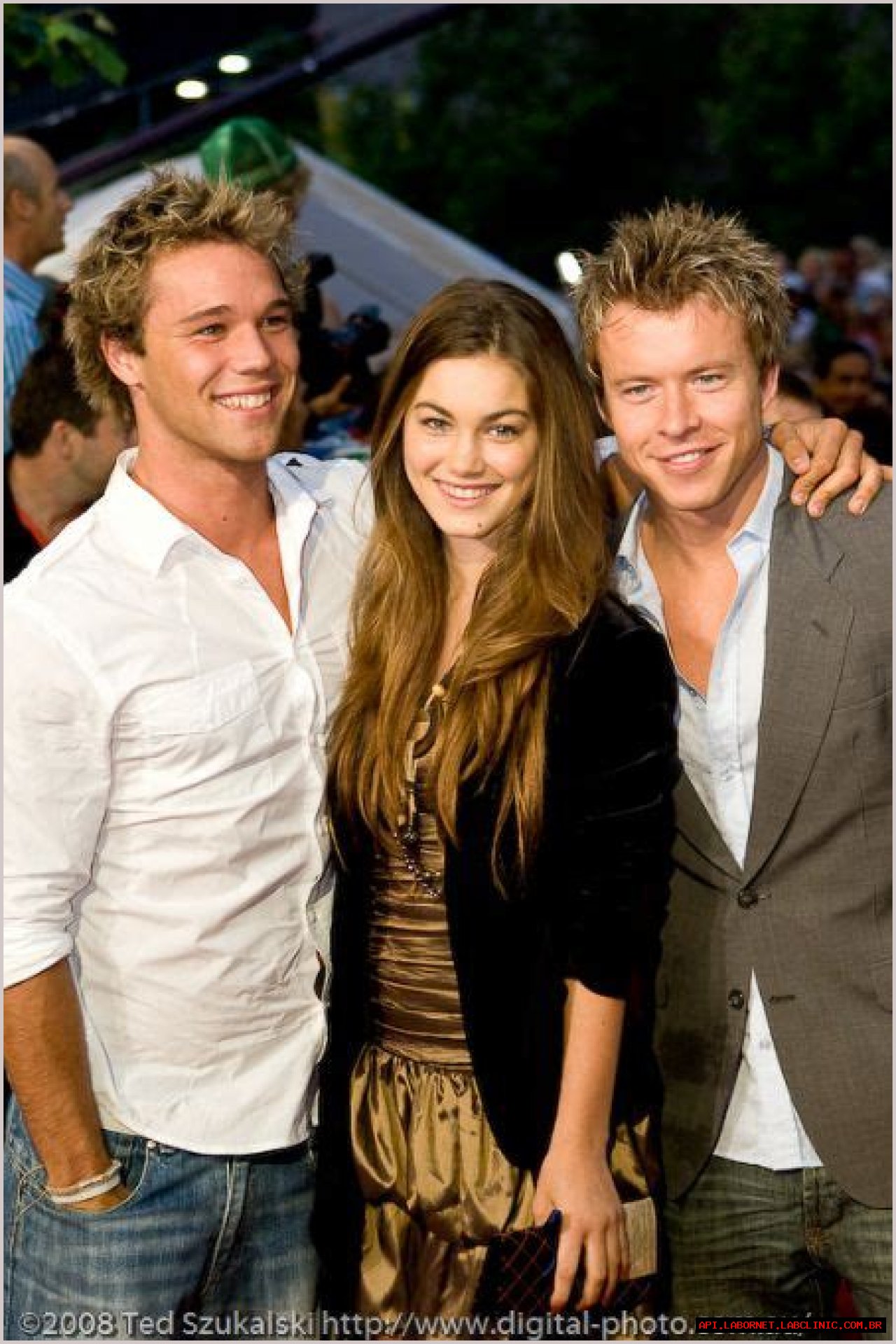Who is Lincoln Lewis Dating Now? -Past Relationships, Current Relationship Status, Rumours, and Facts